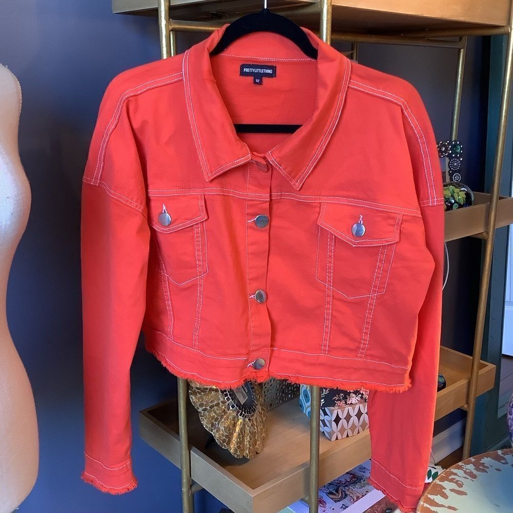 PrettyLittleThing Brilliant Orange Cropped Jacket 🍊